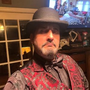 Meet your Posher, Eric